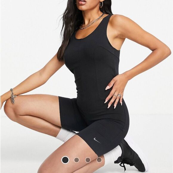 NIKE WOMEN’S UNITARD ICON CLASH ROMPER IN BLACK SIZE EXTRA SMALL (XS) NWT - Picture 2 of 6